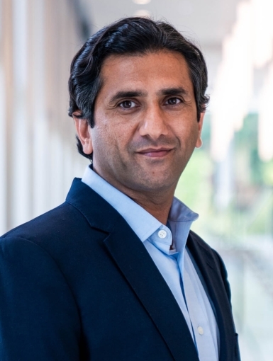 headshot of Nasir Mehmood